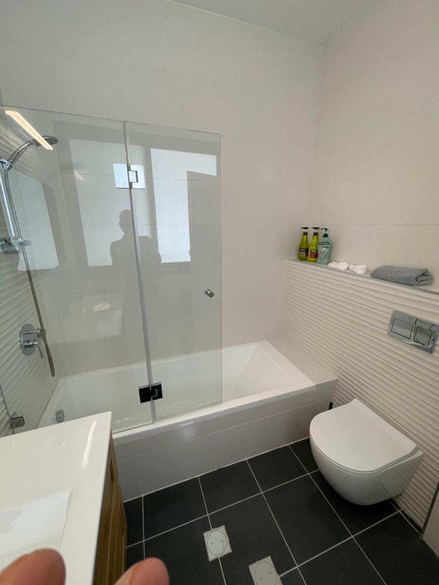 #דירת יוקרה על הים Sunset Beach Apartment# Givat Olga Bagian luar foto